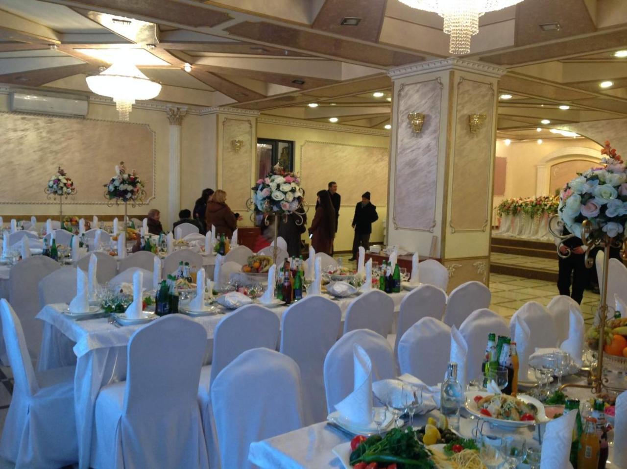 Narek+ Hotel Jerevan Buitenkant foto